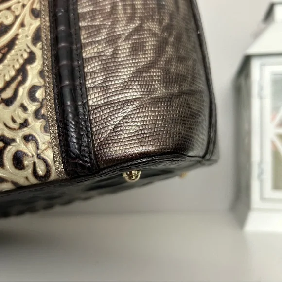 ❌SOLD❌Brahmin Duxbury Gold Bel Canto Satchel - Picture 10 of 14